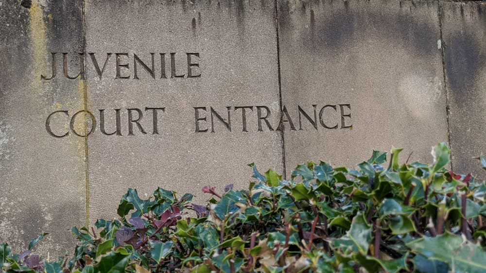 juvenile court entrance sign